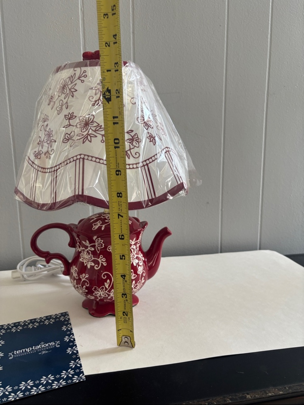 Temp-Tations Cranberry Teapot Lamp with matching shade.Very Rare! - Picture 2 of 9